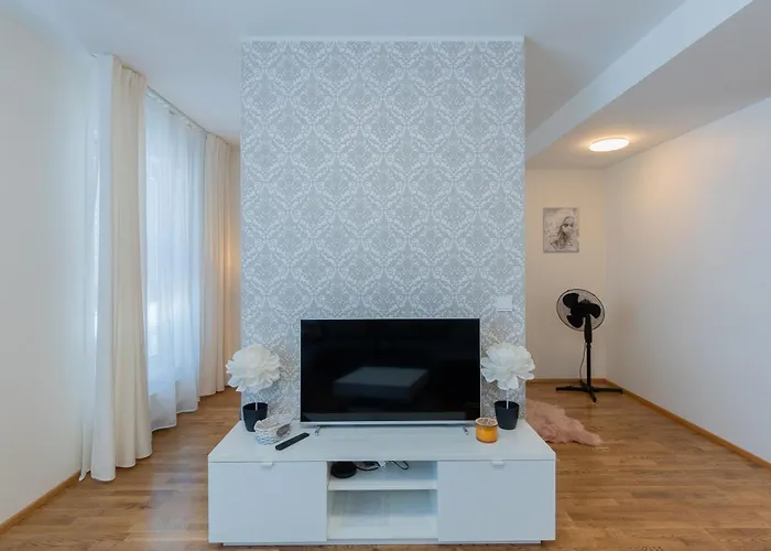 아파트 Aida Center *